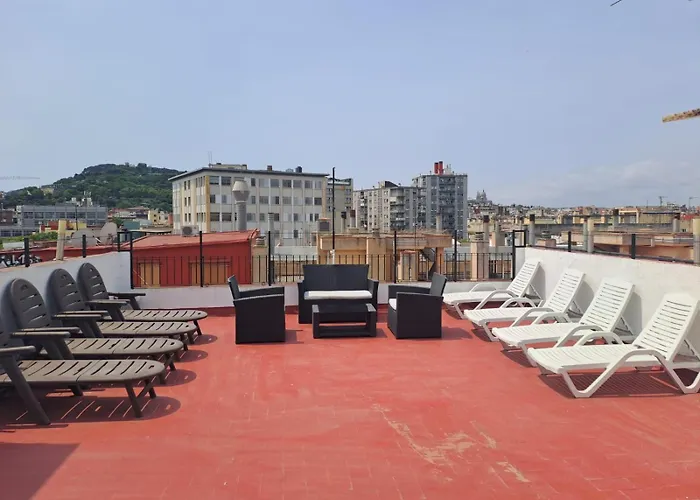 Youth Hostel - Central And Basic Drassanes